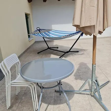 Josef Apartment, Center Apartamento Solkan