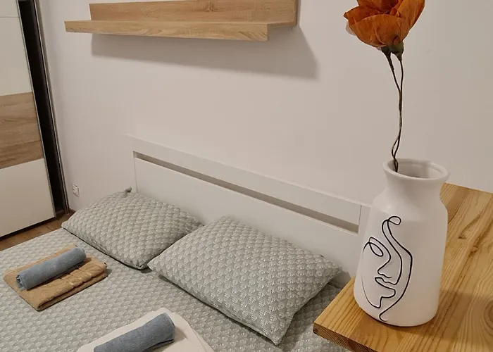 Josef Apartment, Center Solkan